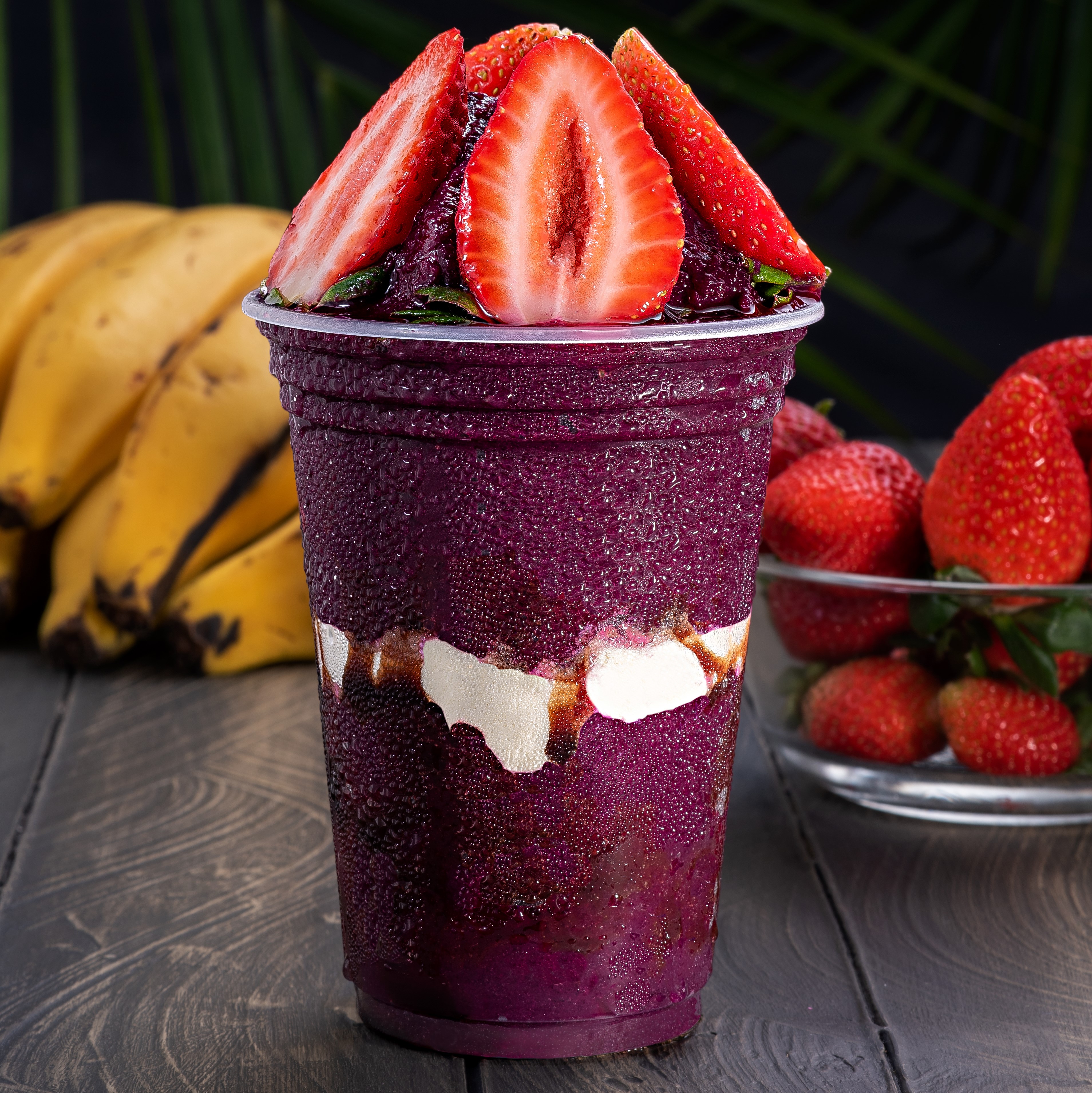 https://www.whitsons.com/sites/default/files/GettyImages-1324961580%20acai%20smoothie.jpg